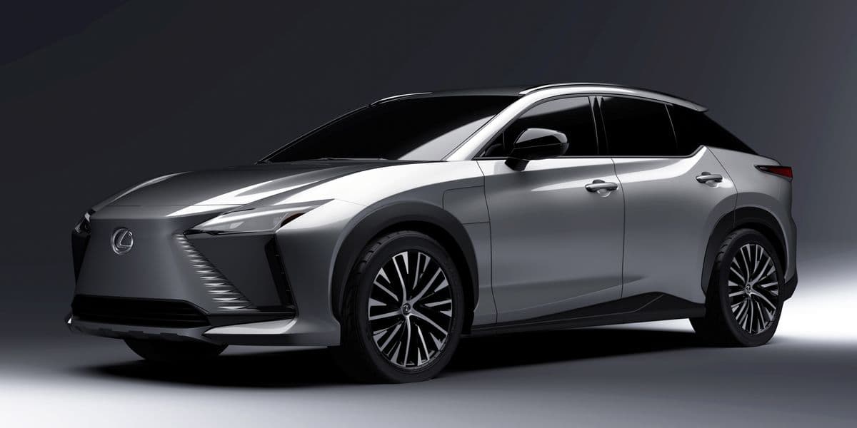إطارات ADVAN من يوكوهاما مجهزة في المصنع لسيارة لكزس RZ BEV الجديدة